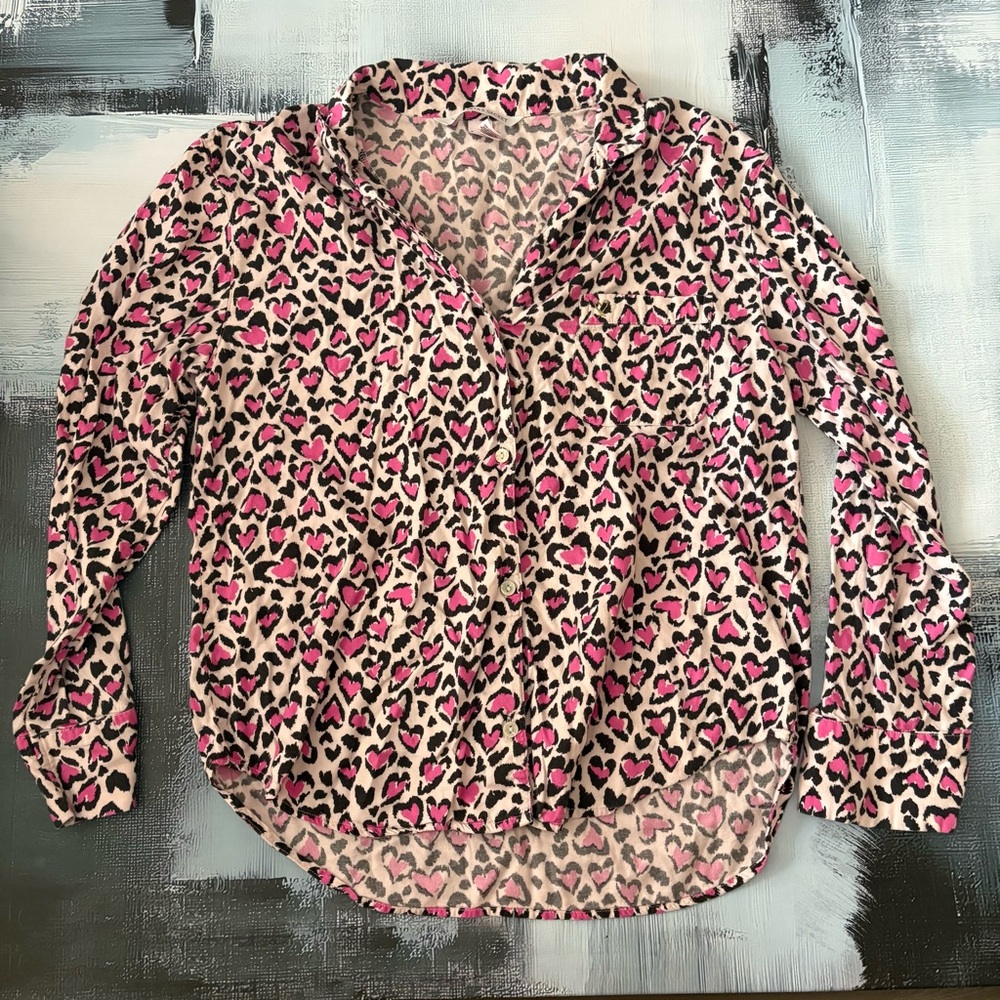 Victoria’s Secret Heart Leopard Print Button Up Shirt pj top Size S